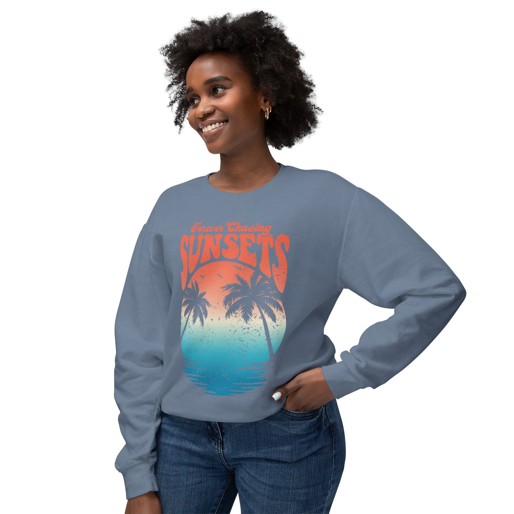 CHASING SUNSET Women&#39;s Lightweight Crewneck Sweatshirt - T&amp;L Apparel Store