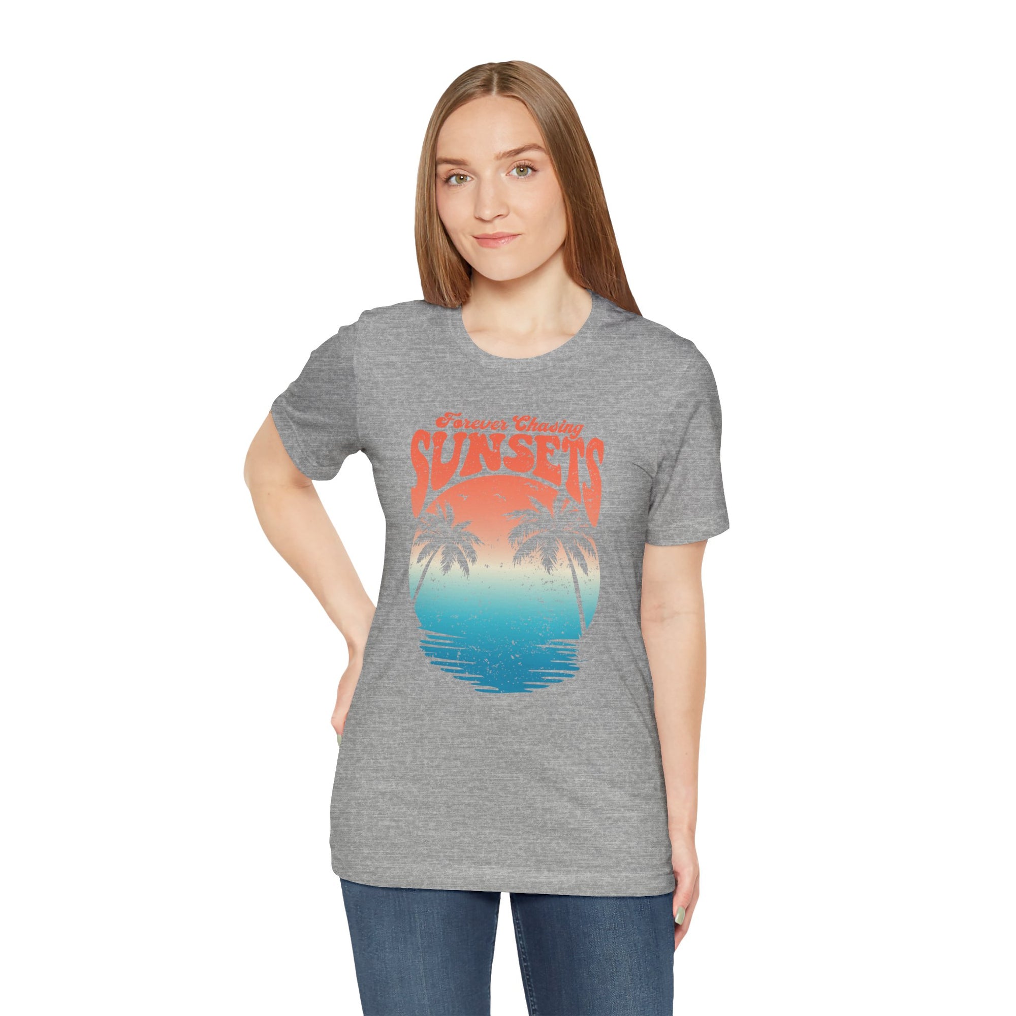 CHASING SUNSET Women&#39;s Relaxed Short Sleeve Tee