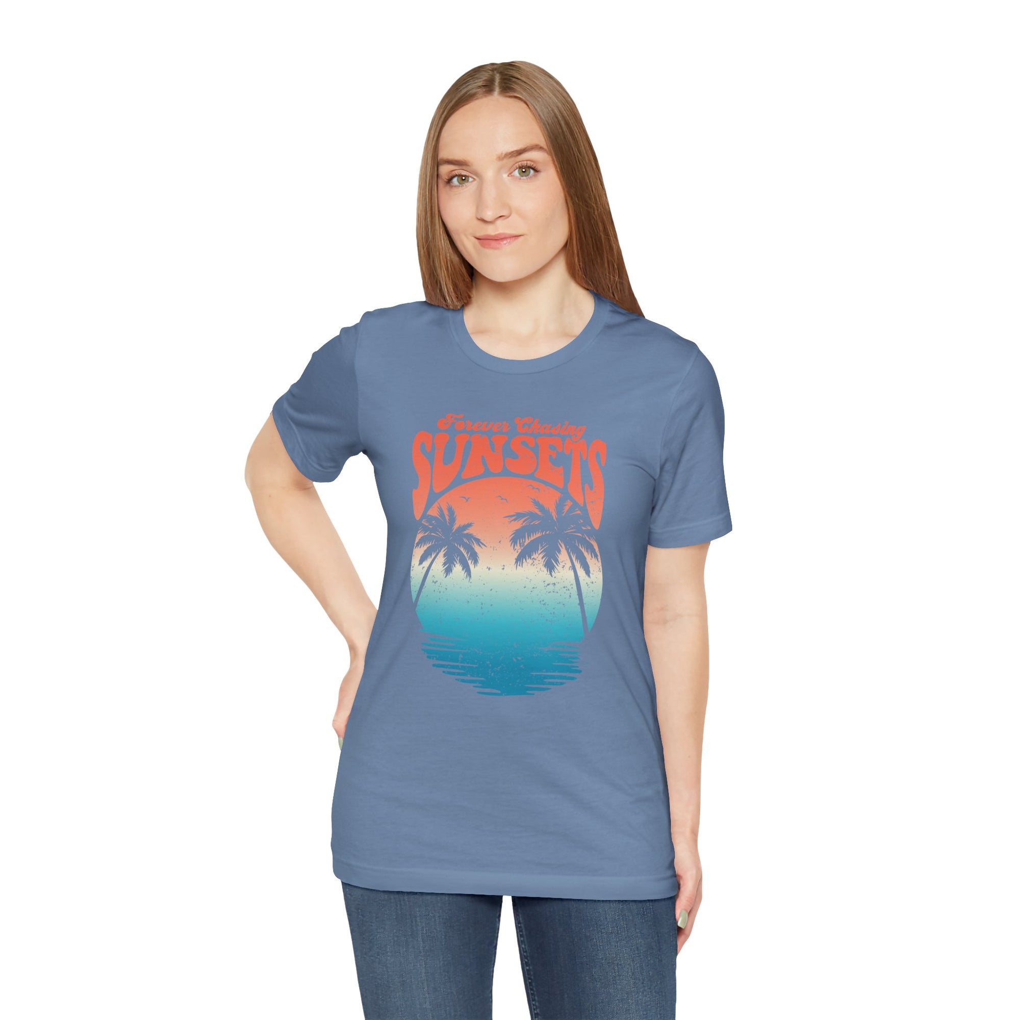 CHASING SUNSET Women&#39;s Relaxed Short Sleeve Tee