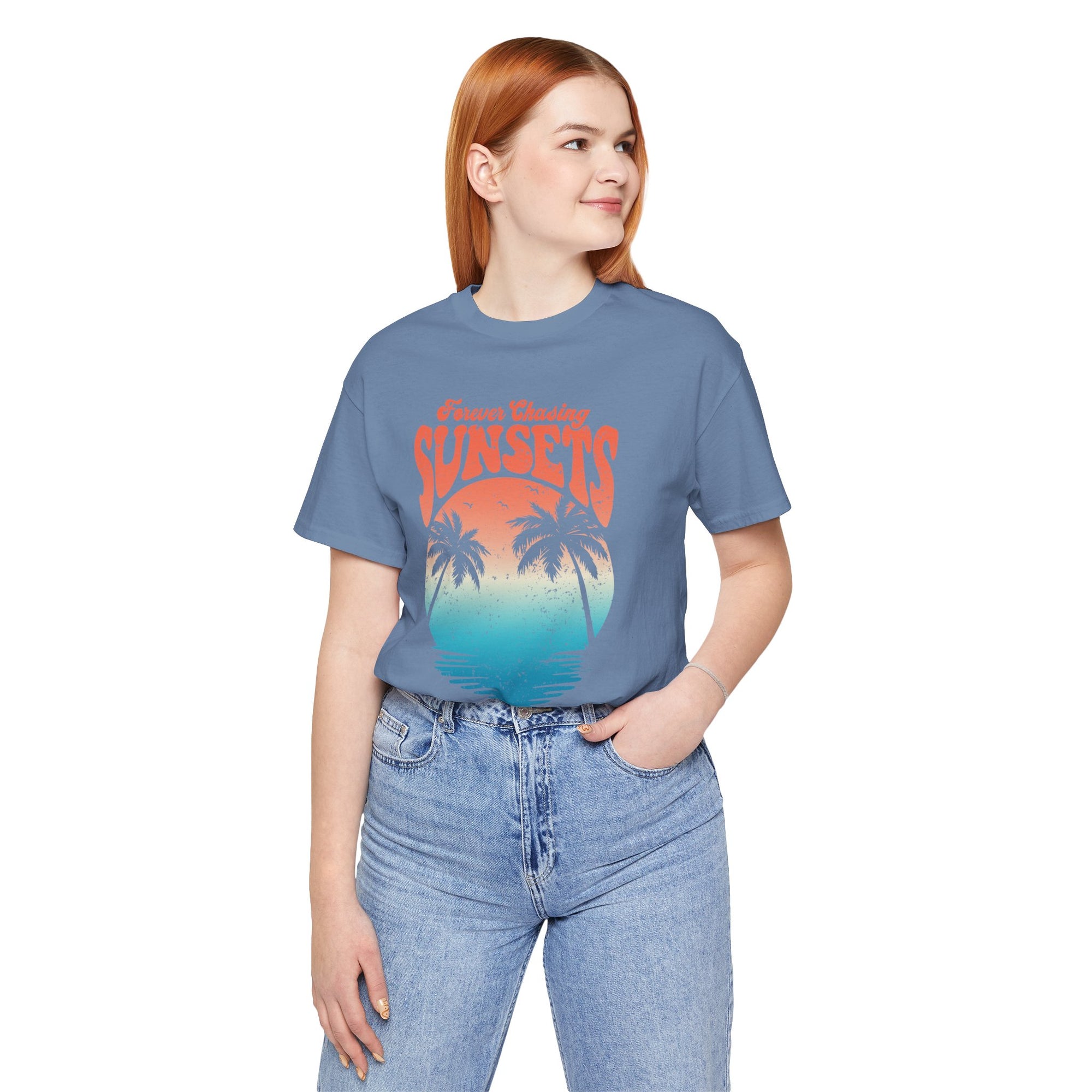 CHASING SUNSET Women&#39;s Relaxed Short Sleeve Tee