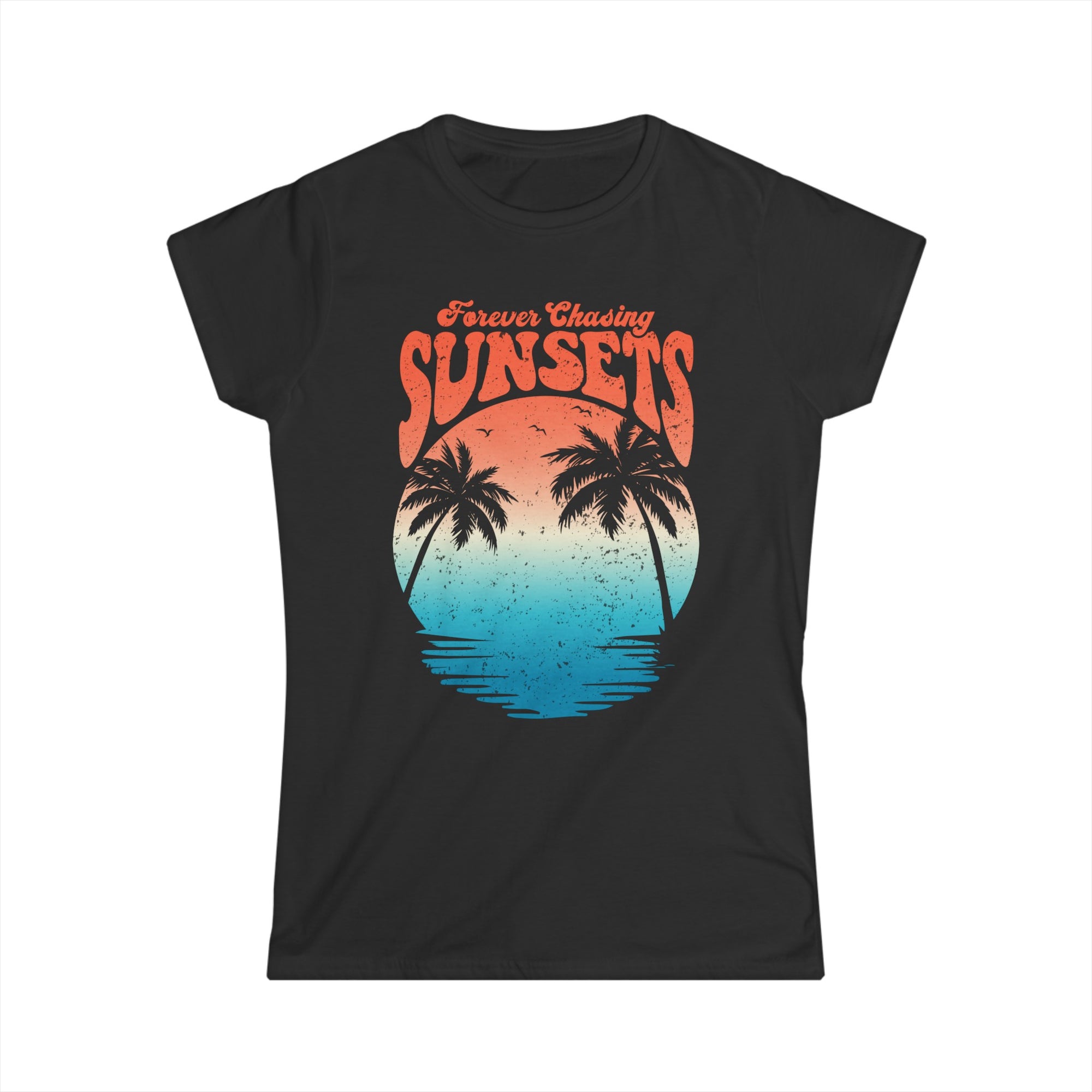 CHASING SUNSET Women&#39;s Fitted Softstyle Tee Shirt - T&amp;L Apparel Store