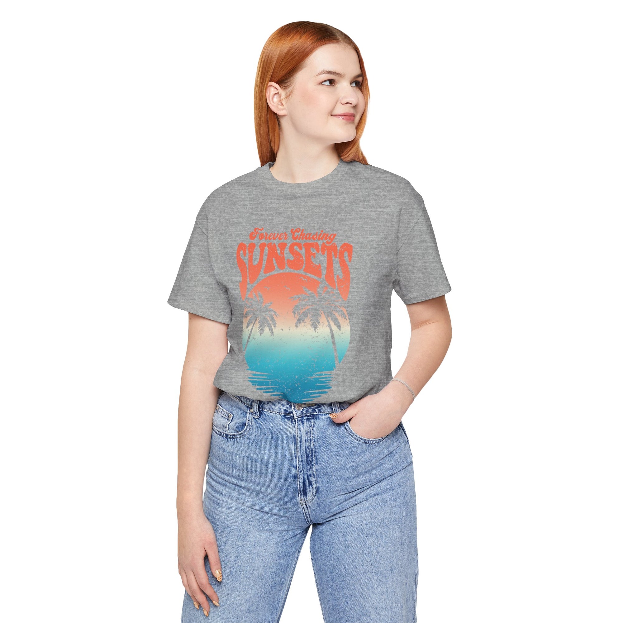 CHASING SUNSET Women&#39;s Relaxed Short Sleeve Tee