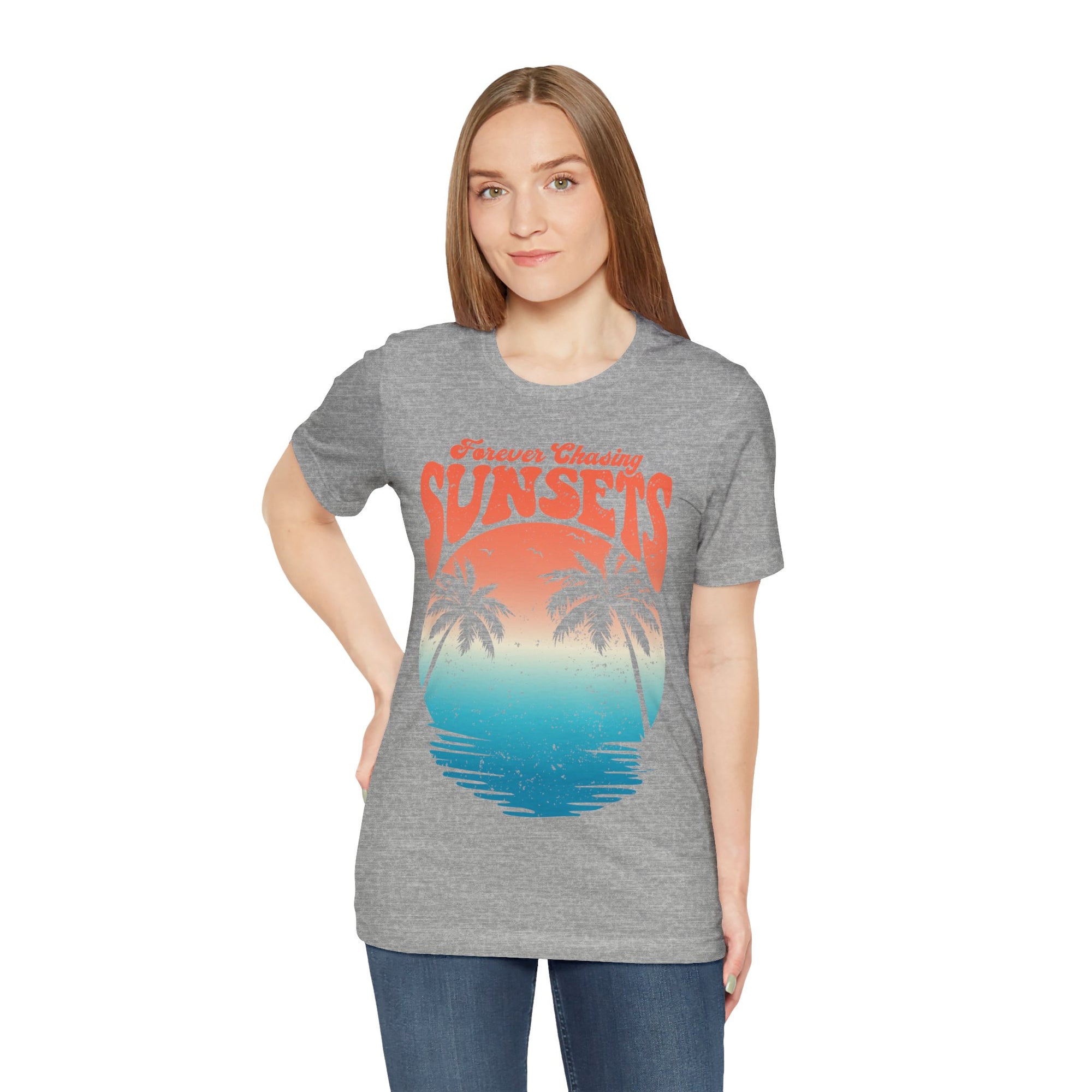 CHASING SUNSET Women&#39;s Relaxed Short Sleeve Tee - T&amp;L Apparel Store