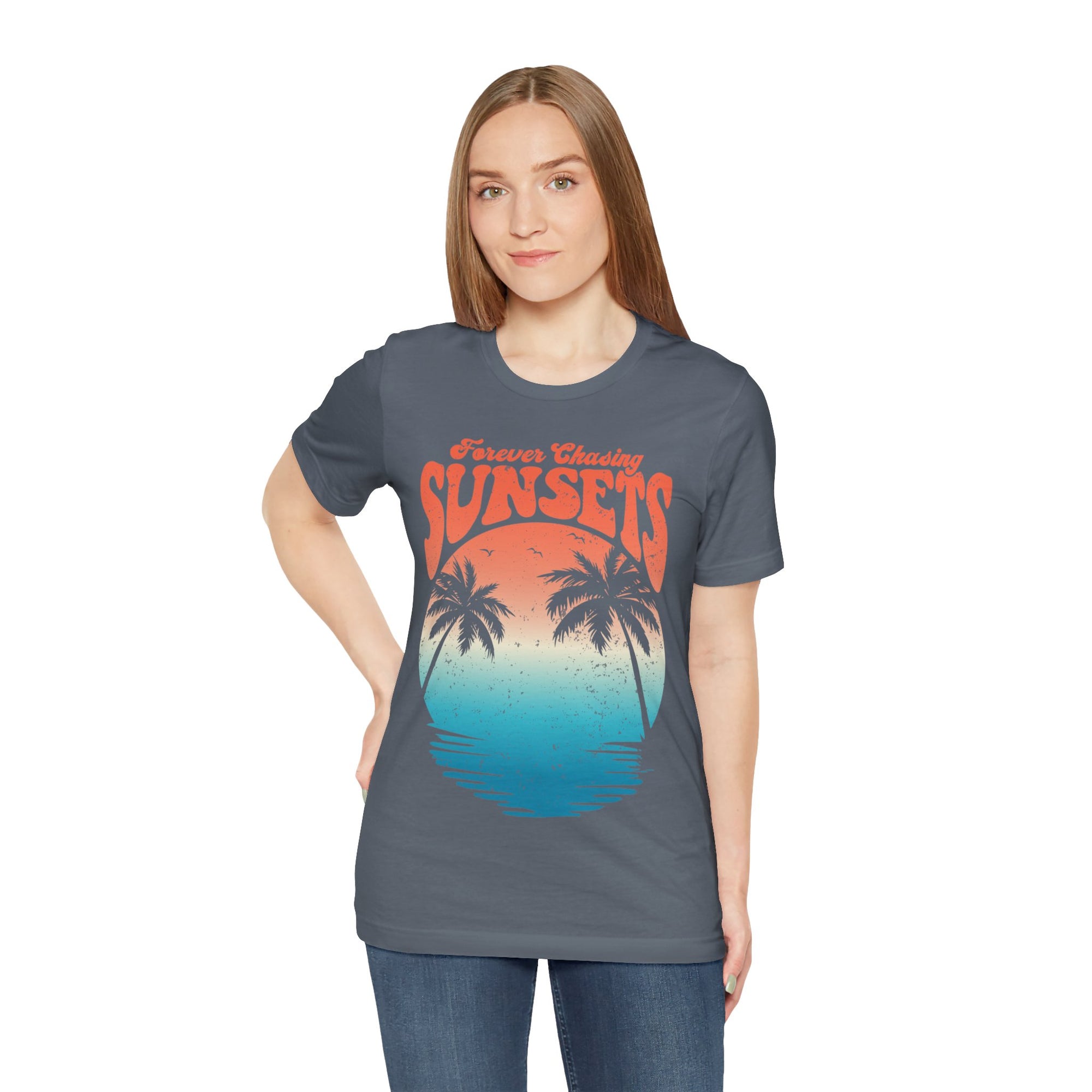 CHASING SUNSET Women&#39;s Relaxed Short Sleeve Tee - T&amp;L Apparel Store